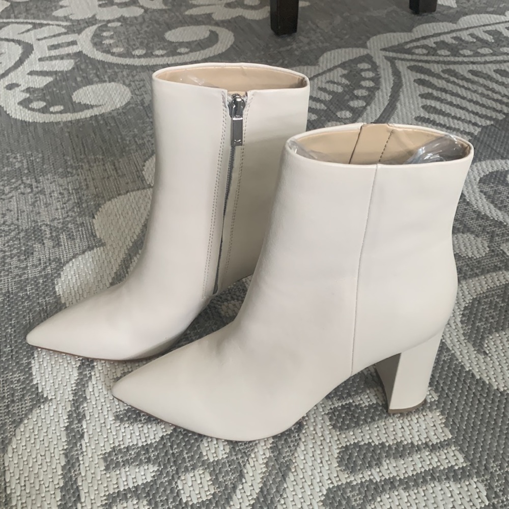 Marc Fisher new boots ivory size 7.5